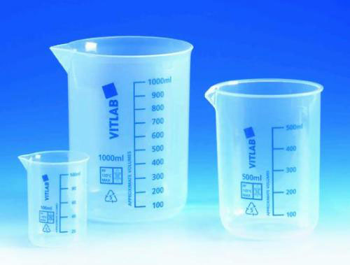 [1470092] Beaker PP with blue grad. and spout, 25 ml