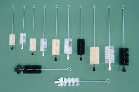 Reagent bottle brush