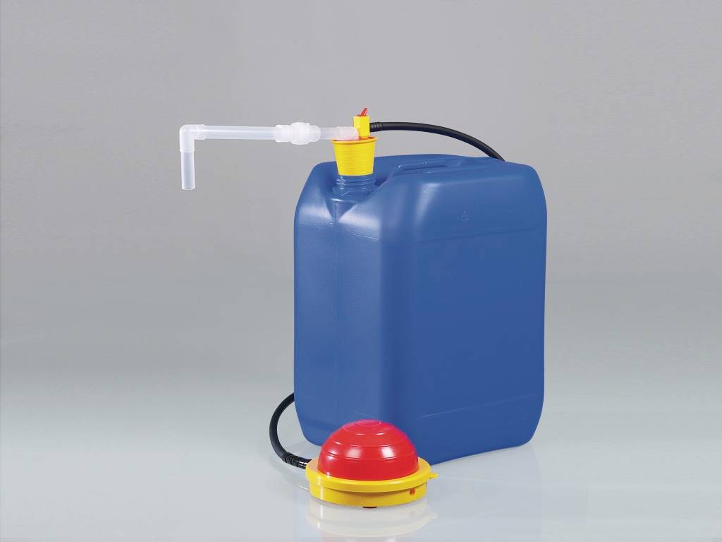[9001018] Otal foot pump Ø18mm, 26l/min