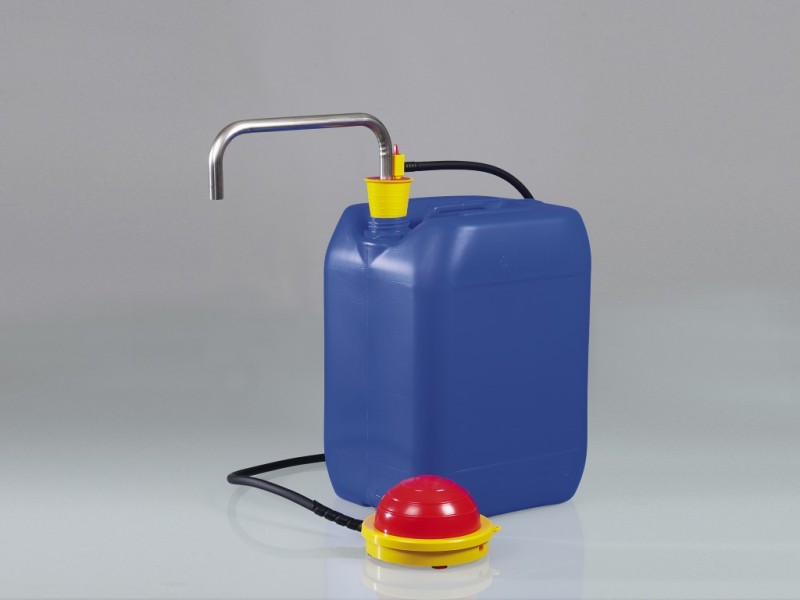 [9001132] Otal Foot pump Ø18mm, 26l/min SS
