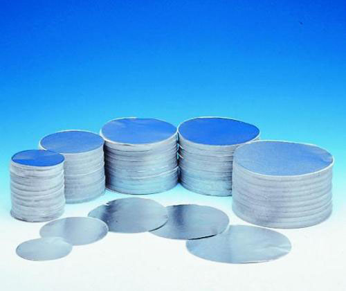 [9106213] Round aluminium discs, interle aved with tissue pa