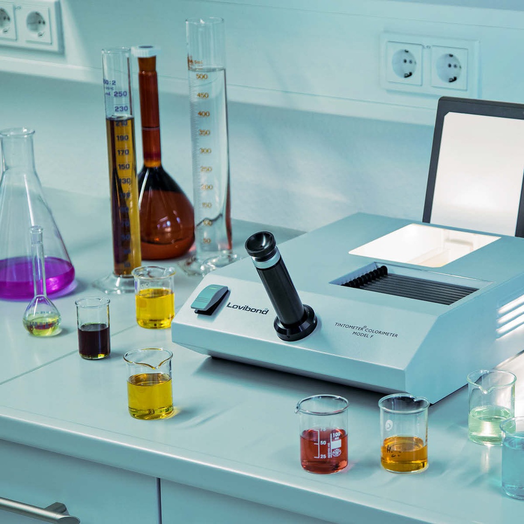 [9947340] Colorimeter, Lovibond Tintometer Model F